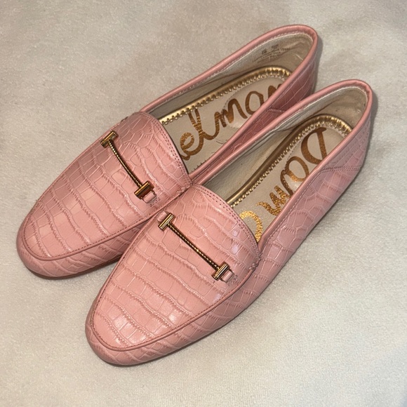 Sam Edelman Shoes - Sam Edelman Pink Crocodile-Embossed Loafers Women’s Size 5 Preppy Girlhoodcore